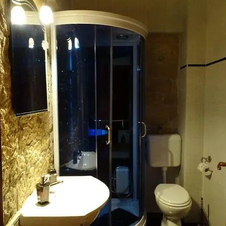 Apartman Naita *